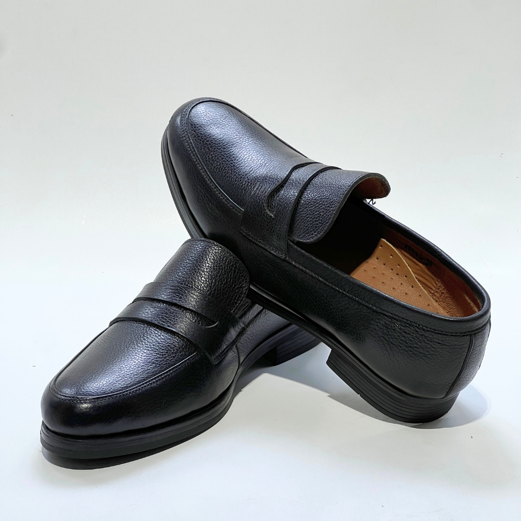 MOCASSIN Taylor en Cuir 100% NOIR REF 043