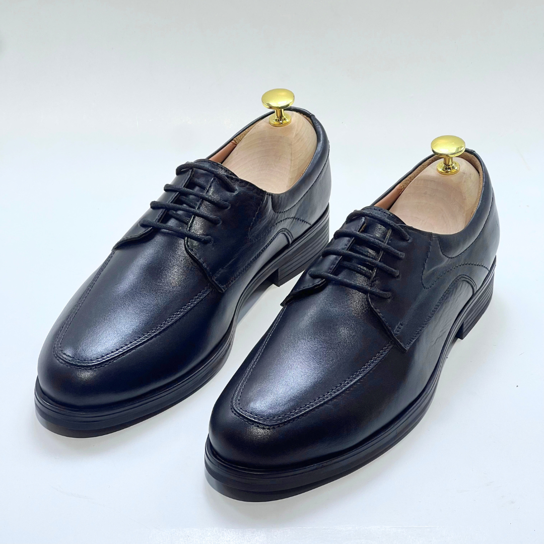 DERBY CLASSIQUE EN CUIR VÈRITABLES NOIR REF 493
